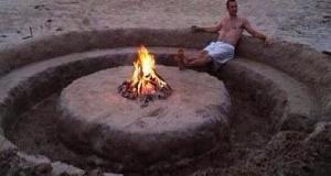 People Who Were Just Trying To Have A Chill Day At The Beach, Until Chaos Struck