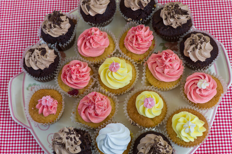 cupcake molds keep cup holders c