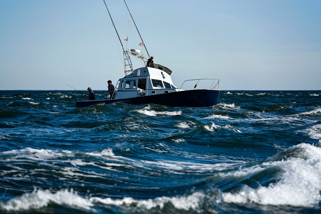 crew needed to be extra careful approaching iceberg in choppy water