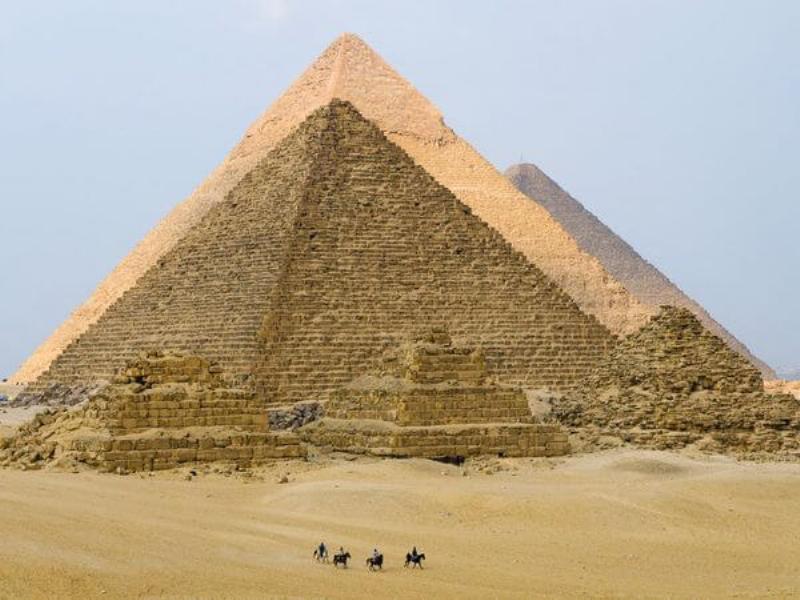 00-pyramid-13862-81723.jpg