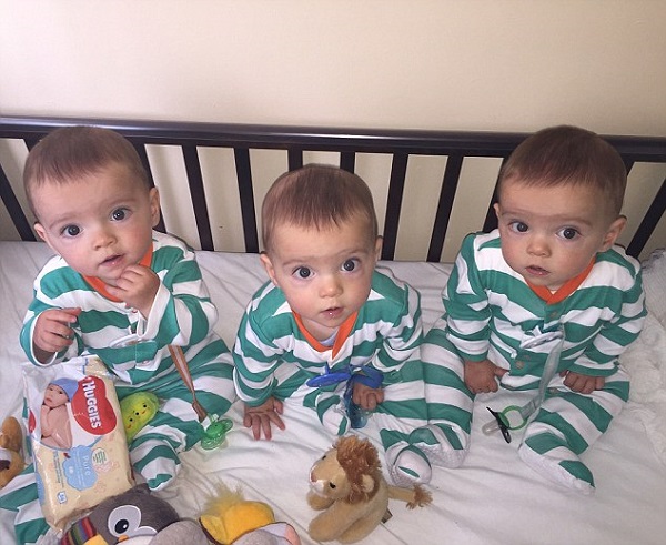 40 Trillizos Idénticos 4 40 Trillizos Idénticos 4