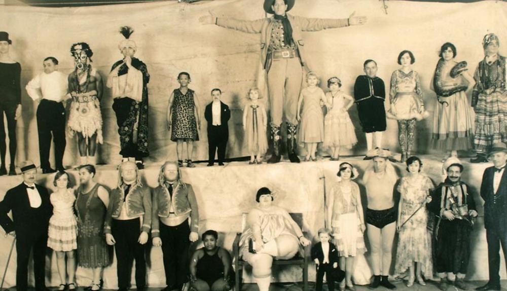 freaks-45515.jpg freaks-45515.jpg