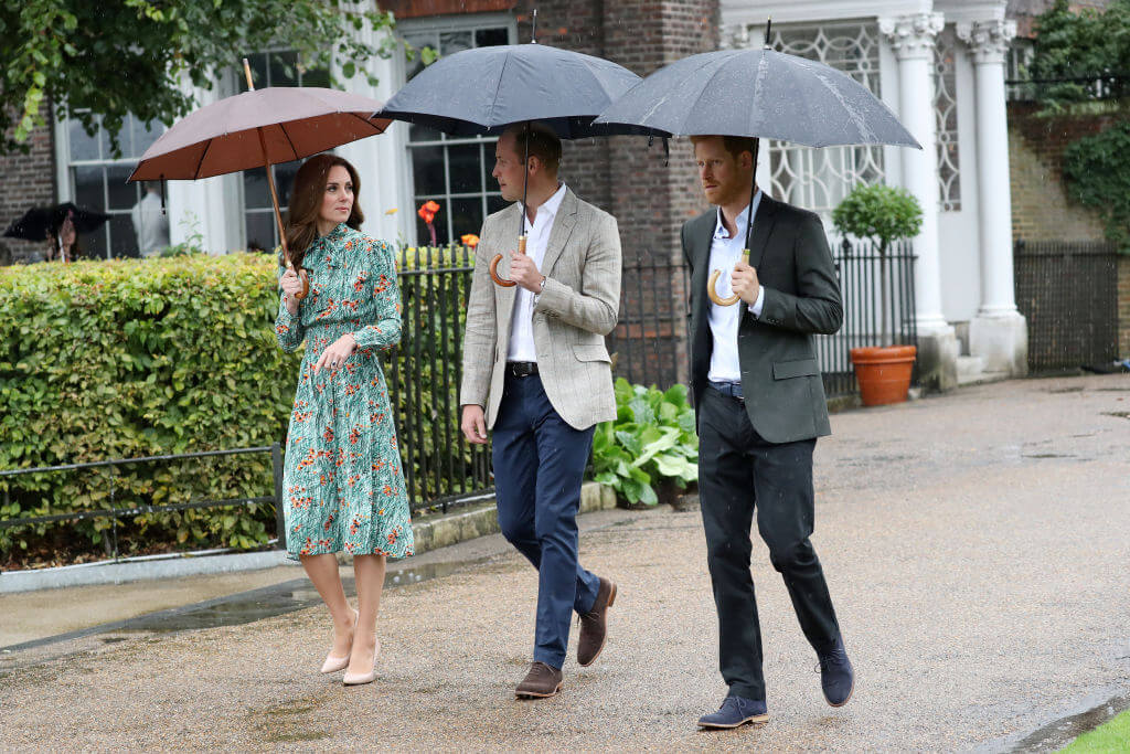 kate-william-and-harry-walking-90322-98666.jpg