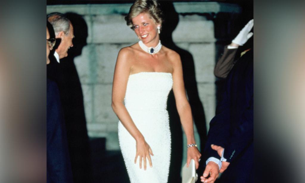 rare-photos-of-princess-diana-17 rare-photos-of-princess-diana-17