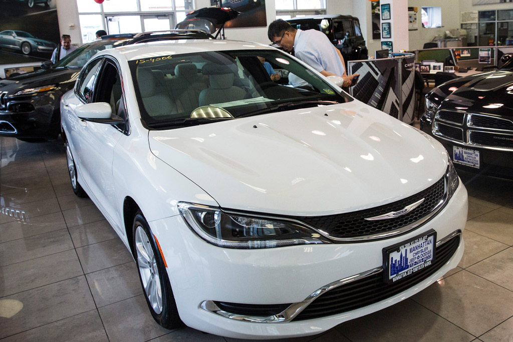 chrysler 200