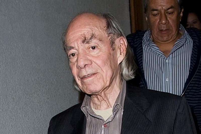 manuel-valdes manuel-valdes-leaving-event