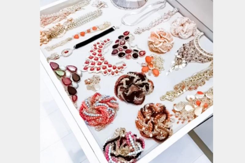 41 Thalia Mudanza 10 41 Thalia Mudanza 10