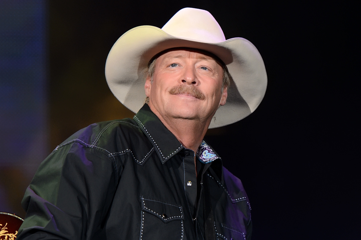 Alan Jackson performs at US Cellular Coliseum on May 9, 2015 in Bloomington, Illinois. 