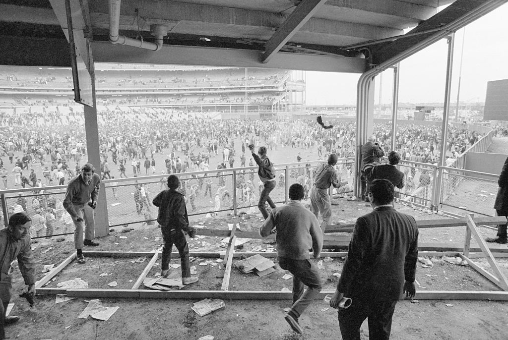 People throwing things 