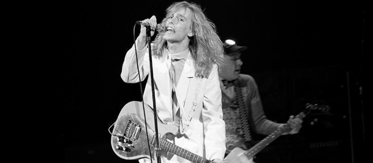 a photo of robin zander performing