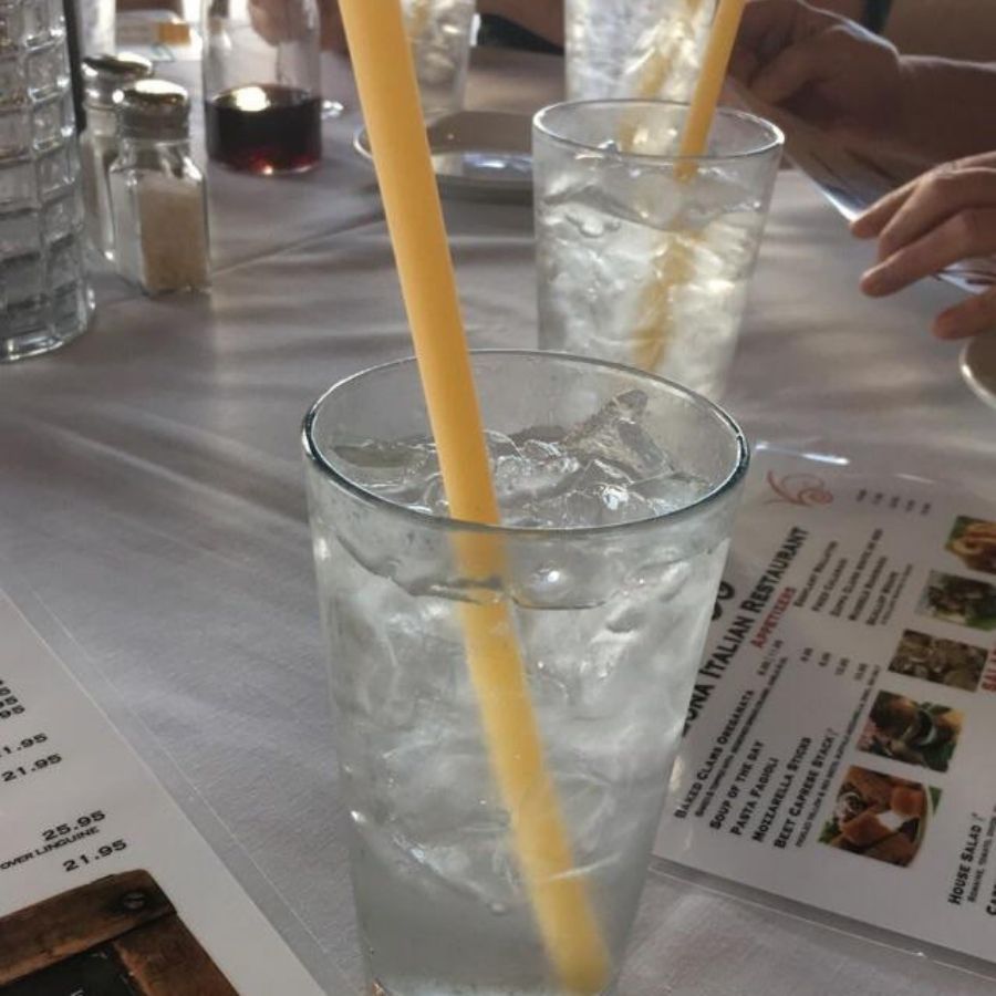 using pasta as straws instead of plastic