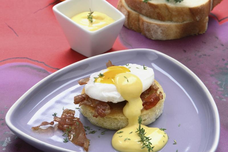 Hollandaise -494801813 Hollandaise sauce