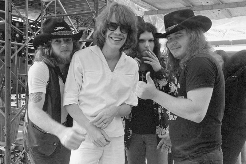 Lynard Skynard under the stage 