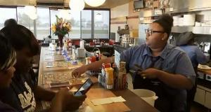 Waffle House Waitress Had No Idea She Was Being Filmed By A Customer