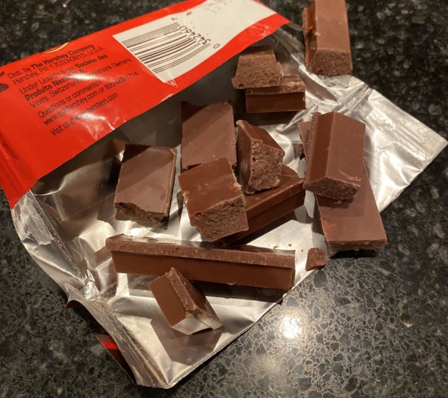a kit kat with no waffer in it