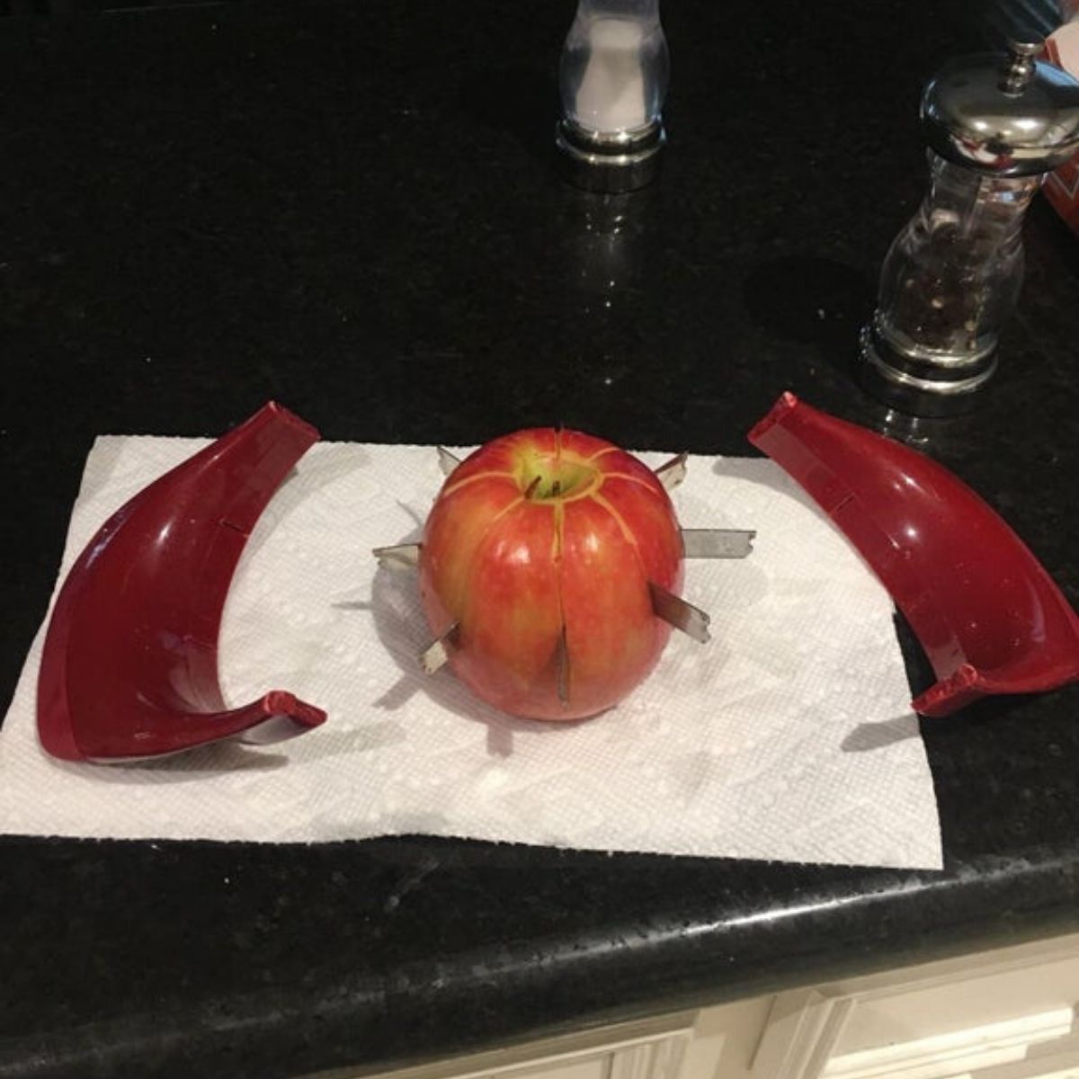 apple slicer that broke in the apple