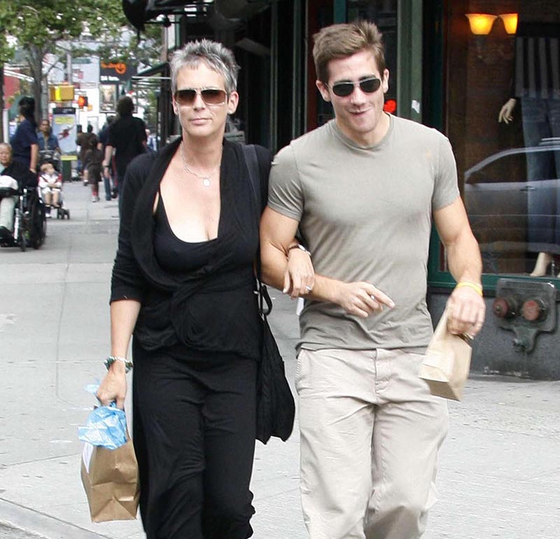 Jamie Lee Curtis and Jake Gyllenhaal link arms while walking in New York.