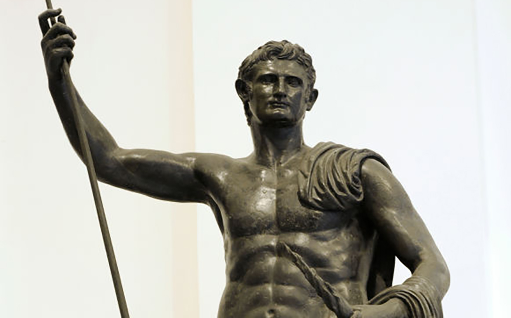 Full body statue of Augustus 