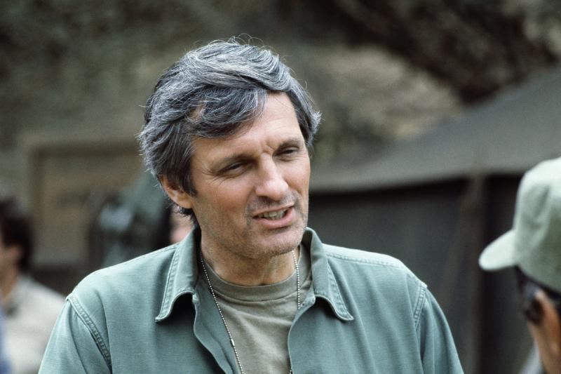 alan-alda-mash
