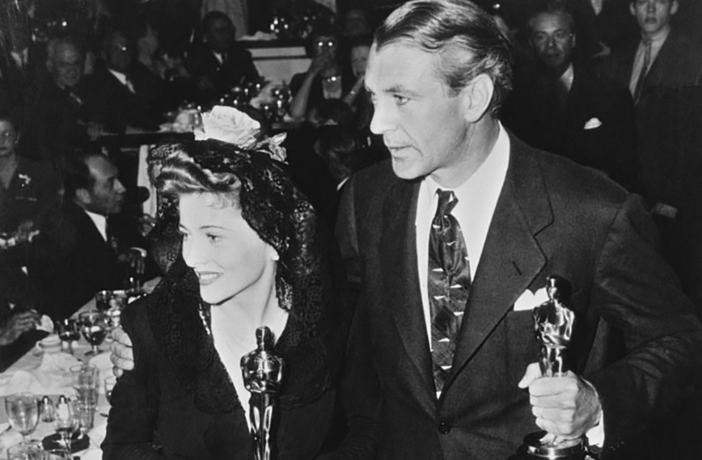 Cooper with Academy Award 