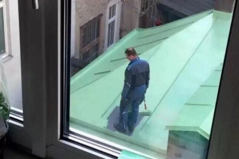 person who painted roof into a corner