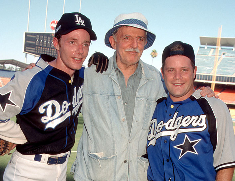 sean-astin-dodgers-brother-dad-2