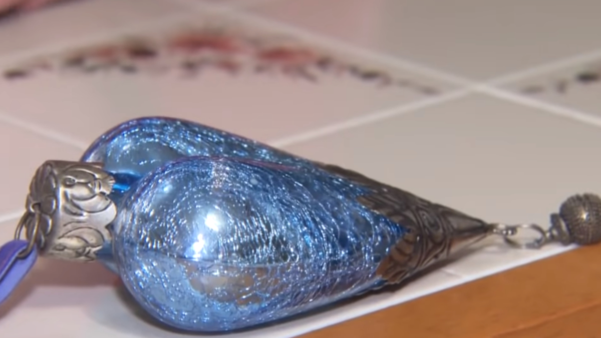 thrift-store-ornament-16