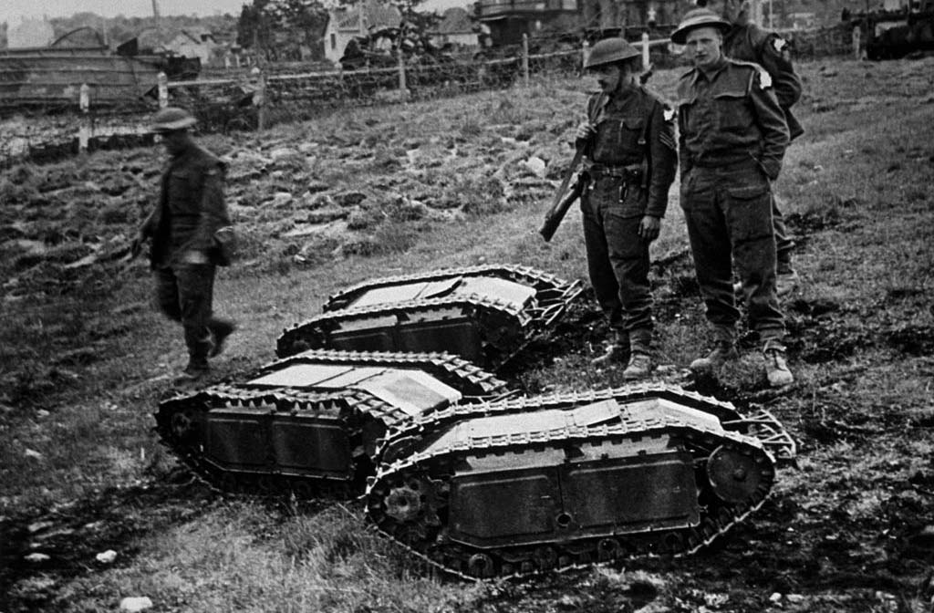 Remote controlled tanks 