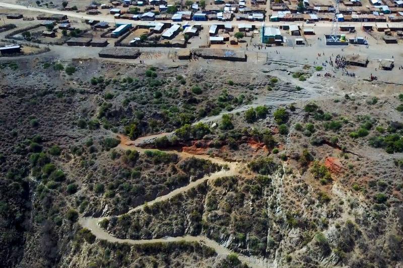 Road leading into crater 
