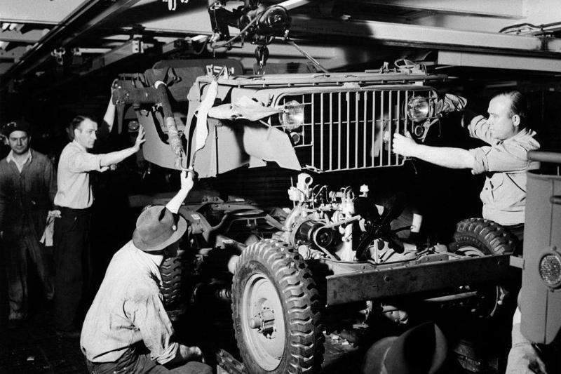 Men assembling Jeep 