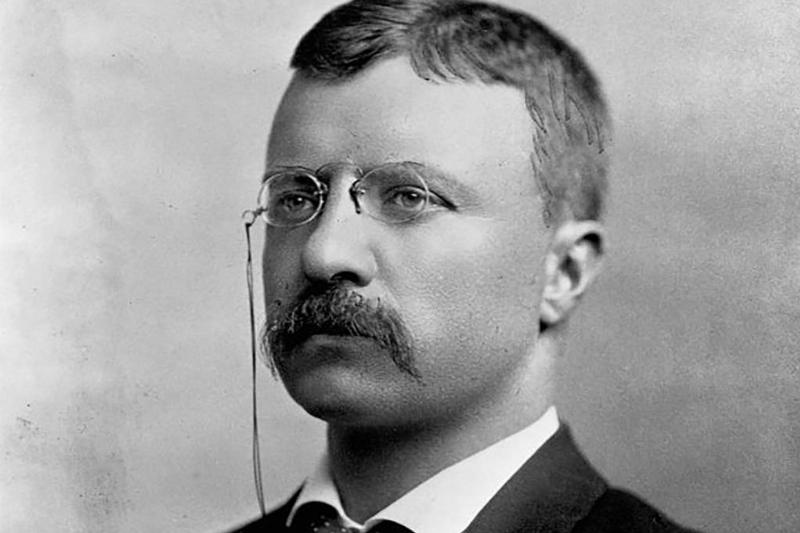 Roosevelt with glasses 