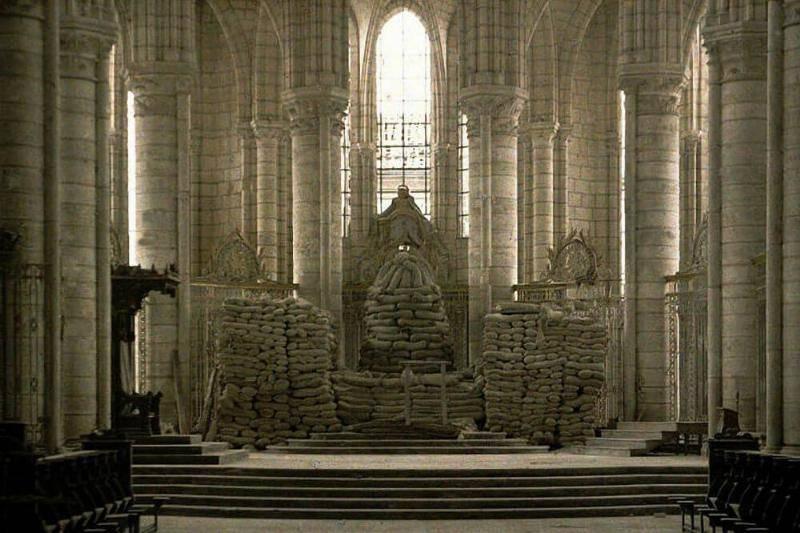 Damaged-Cathedaral-70813-19348