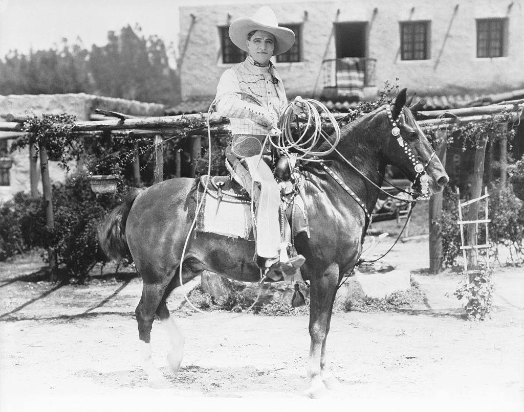 Tom Mix on a horse 