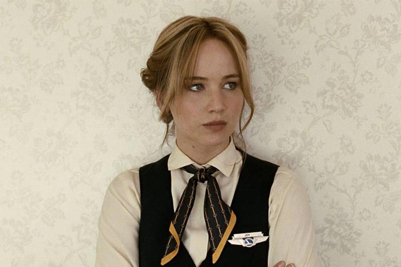 Jennifer Lawrence in Joy