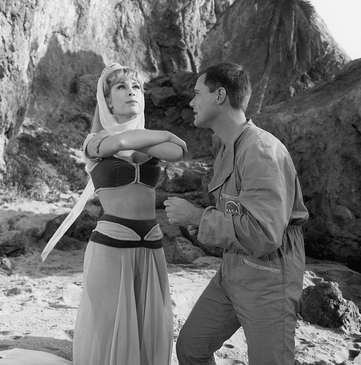 i-dream-of-jeannie_HHzS7p