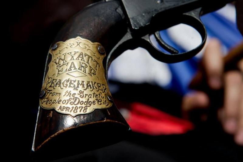 Picture of gun handle 