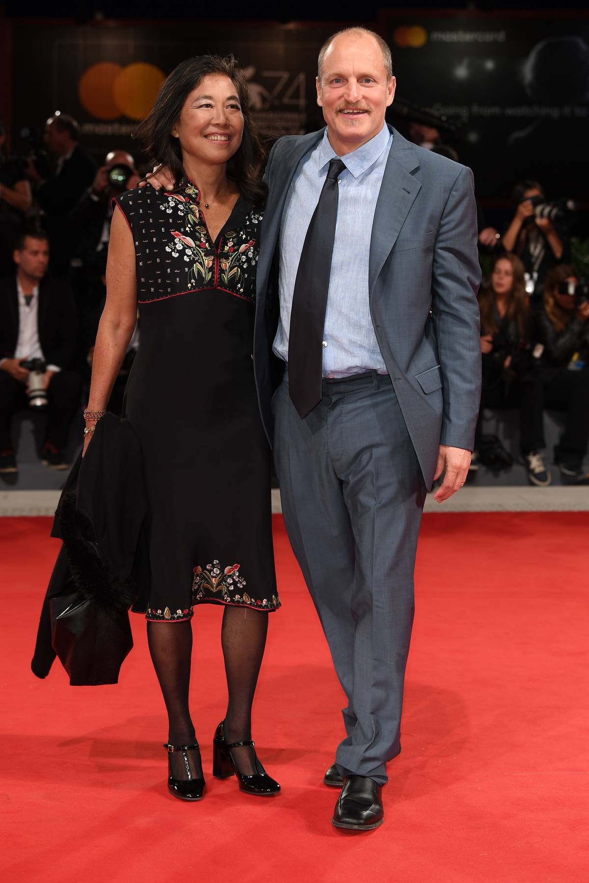 The Harrelson's Live In Paradise