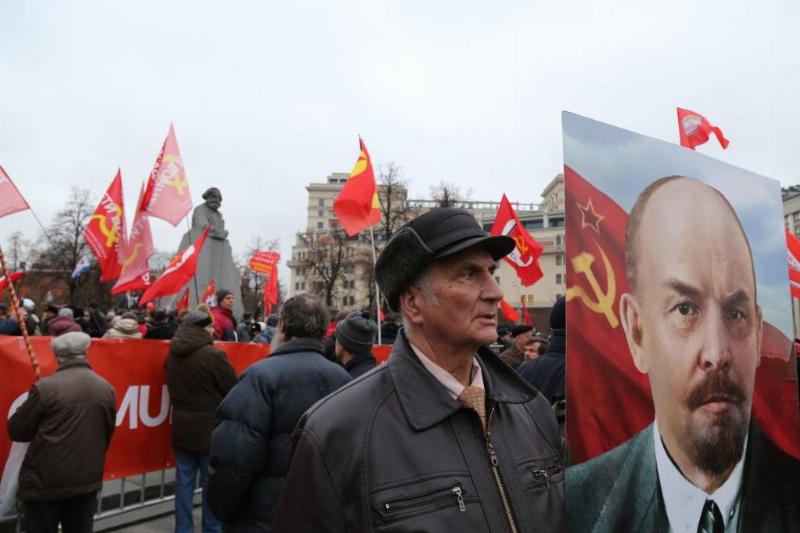 Thousands marched to Revolution Square