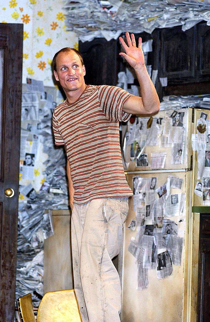 Woody Harrelson Acknowledges The Ovation Of The Audienc