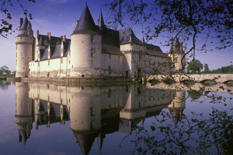 moat moat