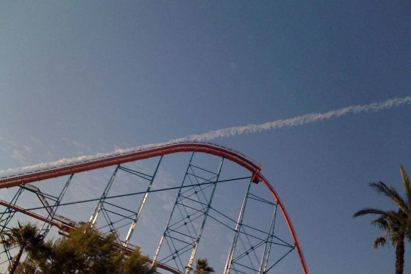 clouds that look like roller coaster