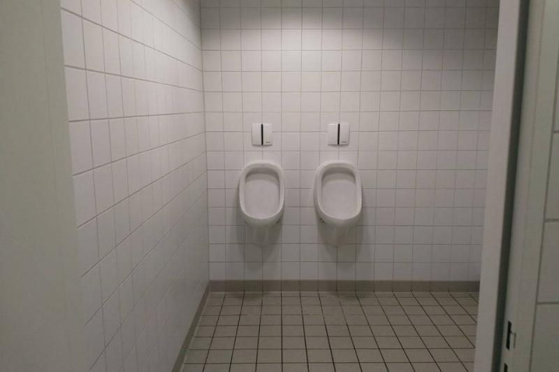 urinal