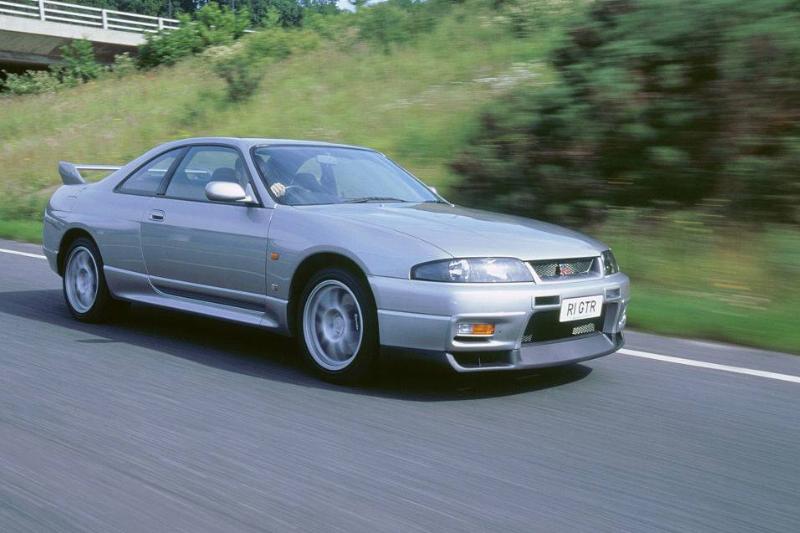 nissan skyline 1998