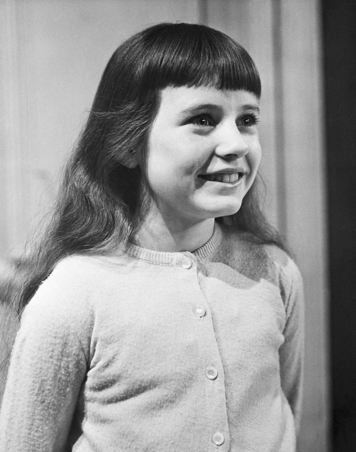 Patty Duke standing on stage