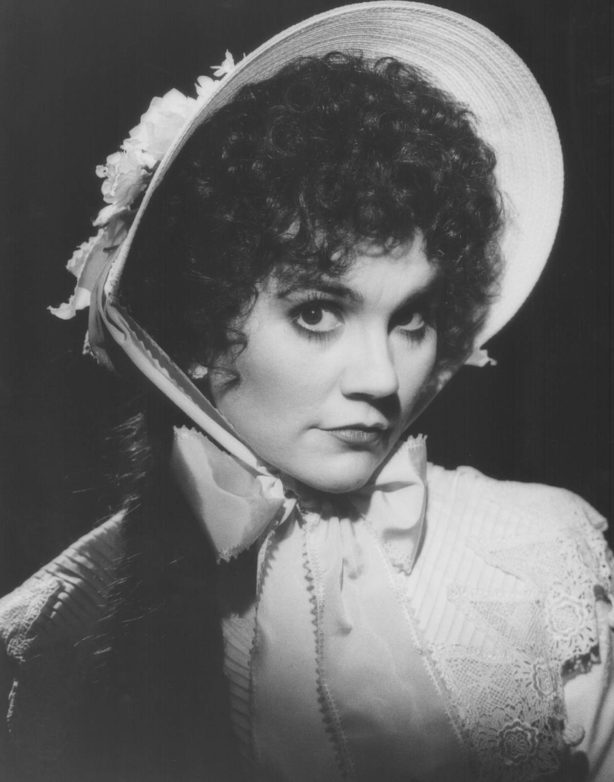 Ronstadt Made It To Broadway