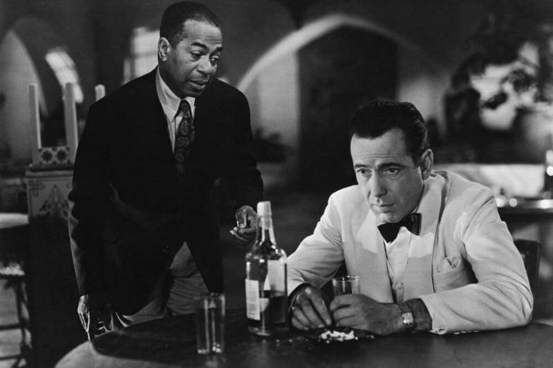 Bogart-Drinking-Casablanca-50780-49797