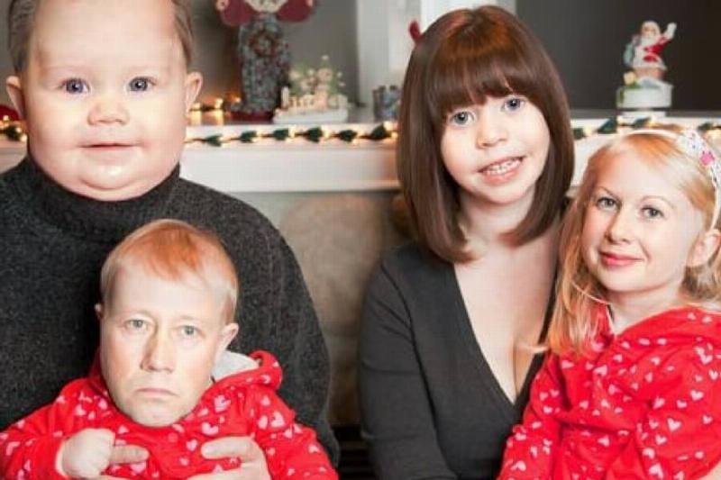 Christmas-Card-Face-Swap-26100-19695 Christmas-Card-Face-Swap-26100-19695