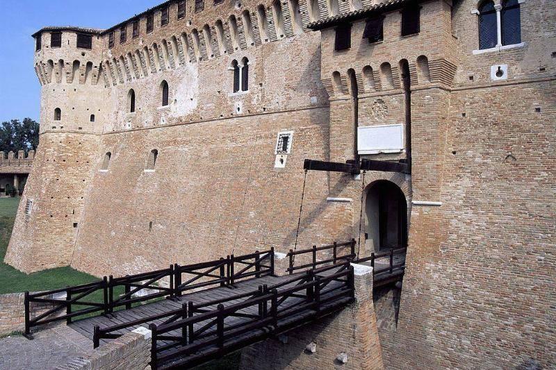 Drawbridges Limited Entrance Access Drawbridges Limited Entrance Access
