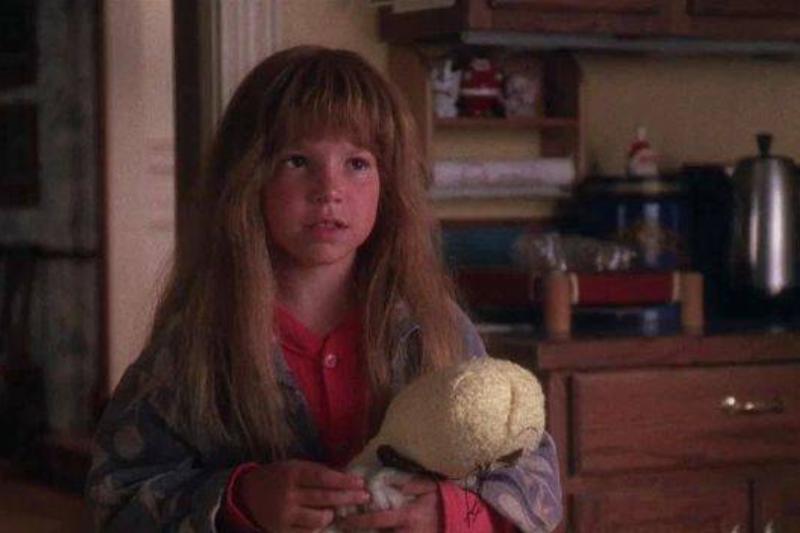 Ellen Hamilton Latzen appears in Christmas Vacation.