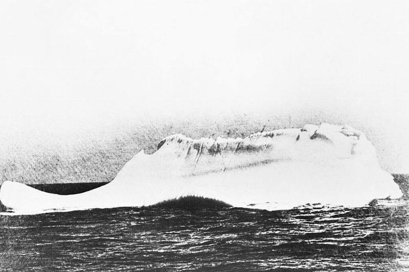 The Iceberg Was From 1000 BC The Iceberg Was From 1000 BC